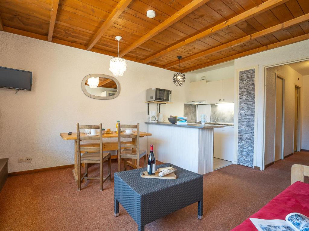 Résidence Hermetiere - Chalets pour 8 Personnes 534 73120 Courchevel