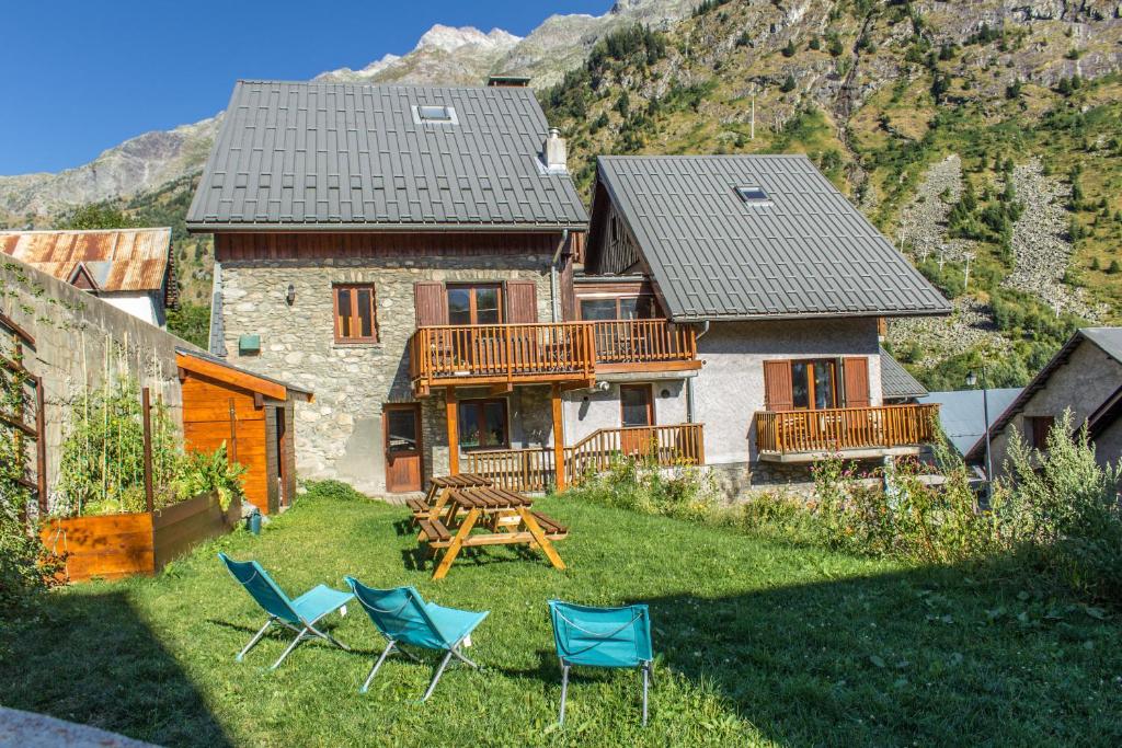 Chalet Chalet Rostaing Route du col du Sabot, 38114 Vaujany