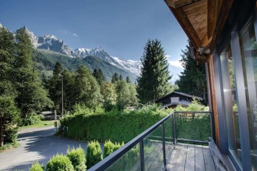 Stunning view on Mont-Blanc - Chalet in Chamonix