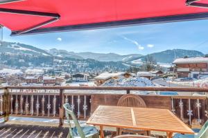 Superb chalet at the foot of Megève runs 100m to the cable cars - Welkeys