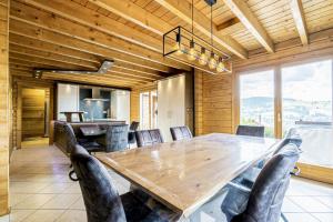 Superb Holiday Chalet With Spa In La Bresse
