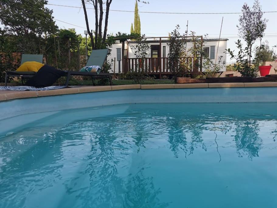 Chalet Tiny home entre jardin et piscine Ancien Chemin de Saint-Jean de Garguier 13400 Aubagne