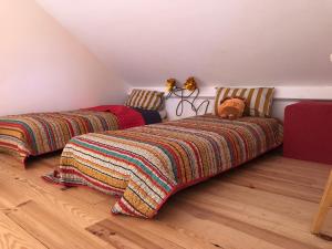 Chalet Tiny-House sous les arbres et les oiseaux 12 Les Grivots 89520 Les Cueillis -1