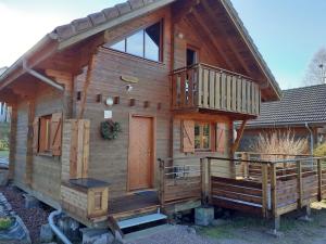Chalet Tranquil Holiday Home in Piltdown with Terrace, Garden, Barbecue  88120 Zhezdi Karaghandy