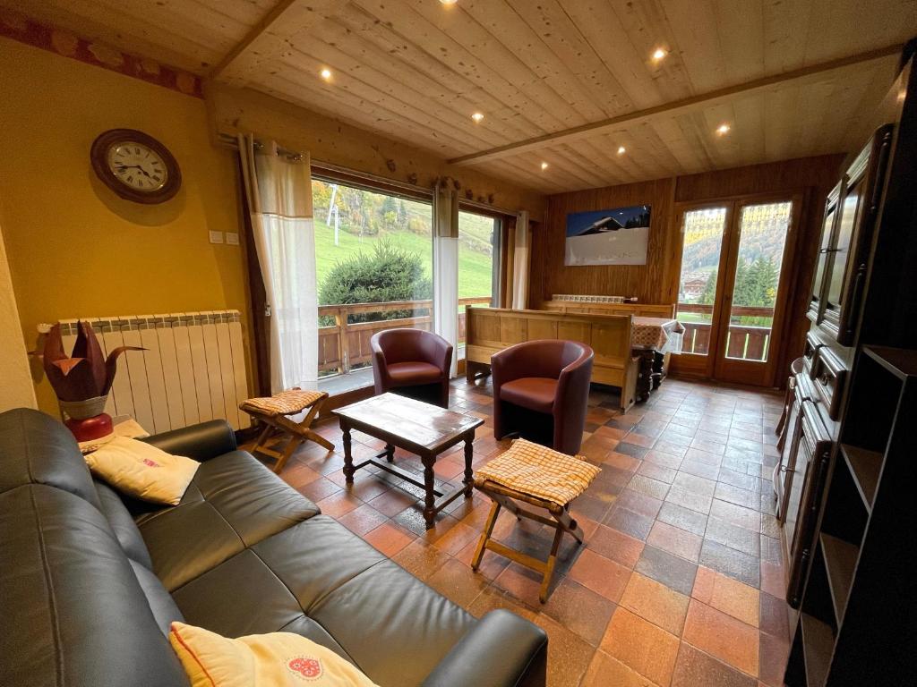 Ty Menez 2 - Chalet sur les pistes des Confins 406, 74220 La Clusaz