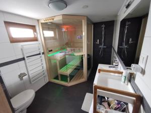 Une Maison à Colombages - Cosy, Lumineuse et Sauna