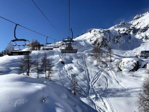 Unique Savoyard 4 bed Chalet farmhouse sleeps 8-10