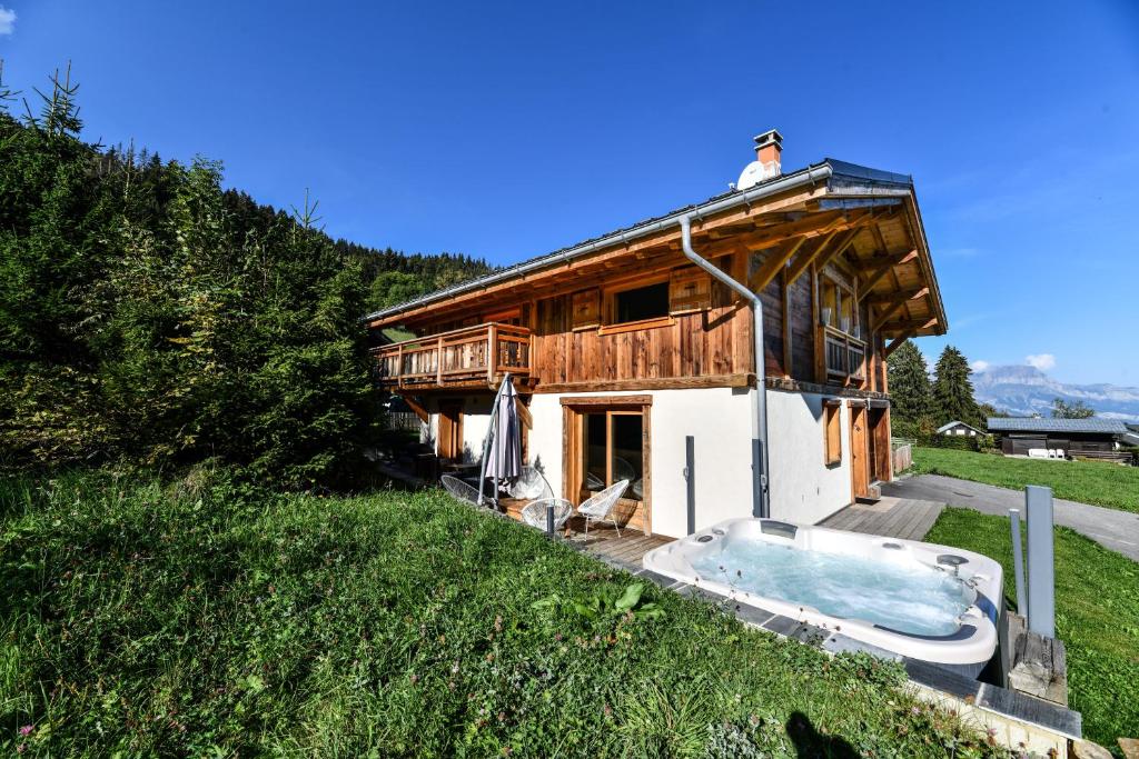 Chalet Vielyterra - Chalet haut de gamme - Domaine du mont blanc 1260 Chemin des Chattrix 74170 Saint-Gervais-les-Bains