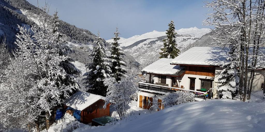 Chalets Auberge sur la Montagne La Thuile 73640 Sainte-Foy-Tarentaise