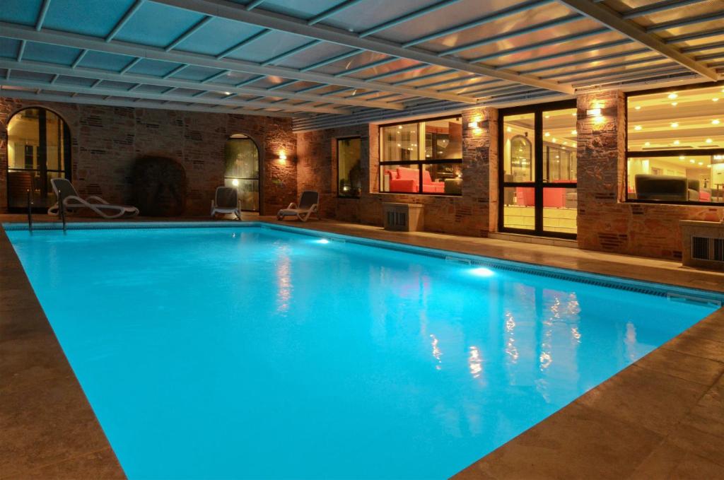 CHALET 2 Pièces vue piscine 83690 Salernes