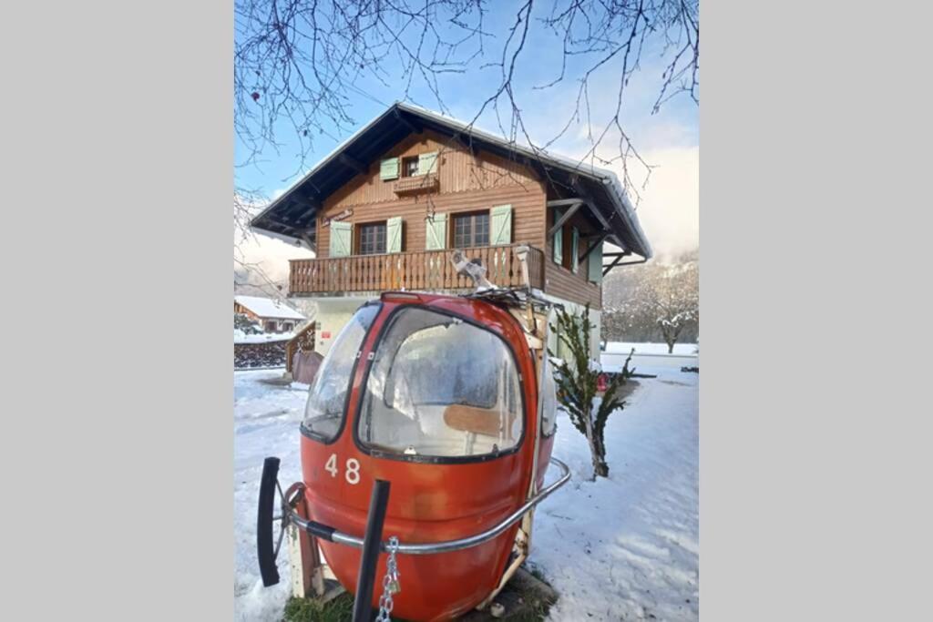 Chalets Chalet BLACKCOMB HOUSE ALPS close the ski piste and lake 4333 Route du Fer à Cheval 74440 La Rivière-Enverse