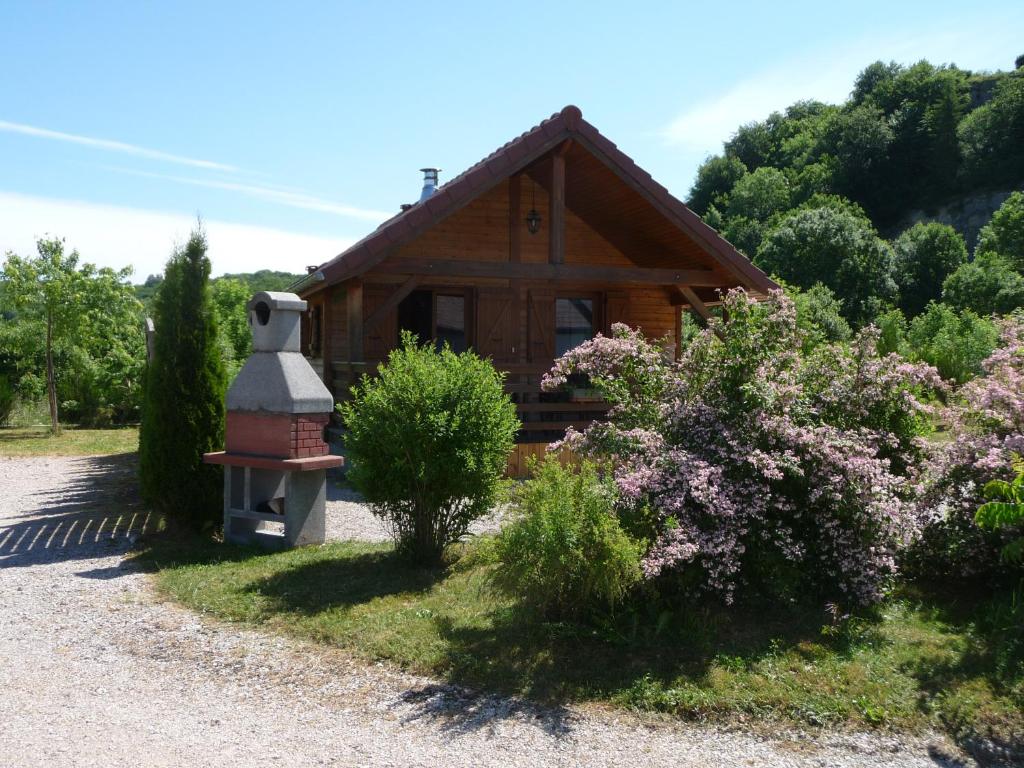 Chalets les Silènes Route de Chalain, 39130 Doucier