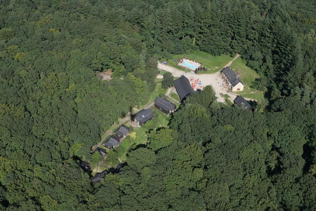 Chalets Gite de la Croix du Hêtre La Croix du Hêtre Le Bois du Tay 53160 Hambers