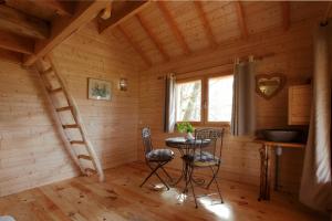 Chalets Les Cabanes des Benauges Lieu dit Lausse 33760 Arbis Aquitaine