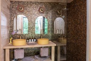 Chalets Nuits Perchées LA LEVRIE COURCERAULT 61110 COUR MAUGIS SUR HUISNE 61340 Maison-Maugis Normandie