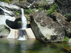 Salto do Lobo - Montain houses with private river
