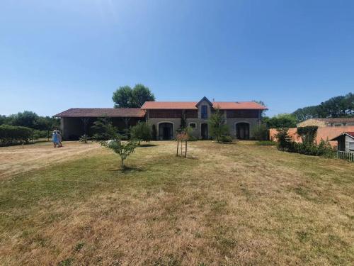 Chambre accès séparé, vignes, océan et Bordeaux Moulis-en-Médoc france