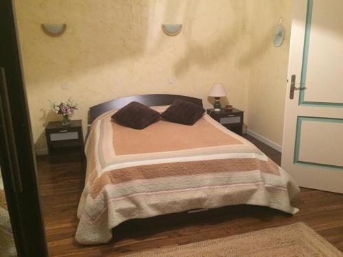 Séjour chez l'habitant Chambre au calme dans Jolie maison de campagne 8 lieu dit Mezachard Ceaux En Couhe , 86700 VALENCE EN POITOU Céaux-en-Couhé