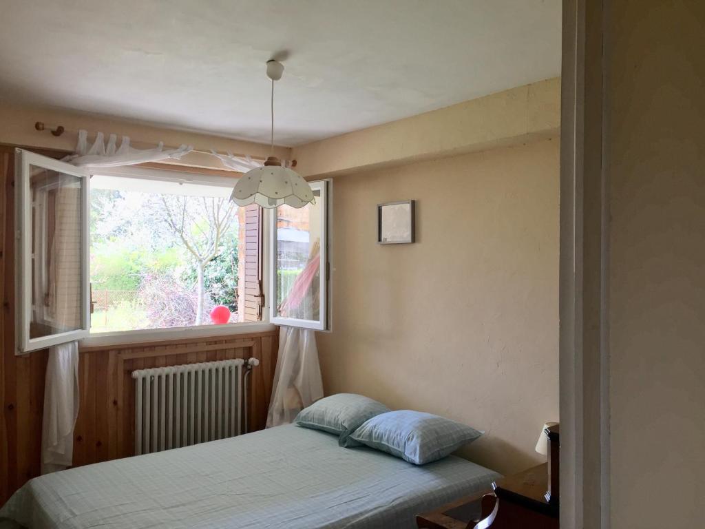 Séjour chez l'habitant Chambre avec vue sur jardin 3 Rue du Mâconnais, 71850 Charnay-lès-Mâcon