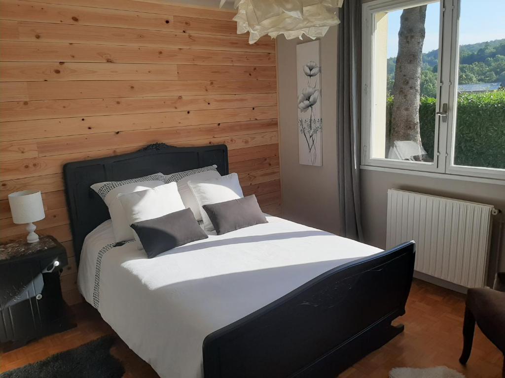 B&B / Chambre d'hôtes Chambre Candésie 27 bis Avenue de la Mongie, 65200 Pouzac