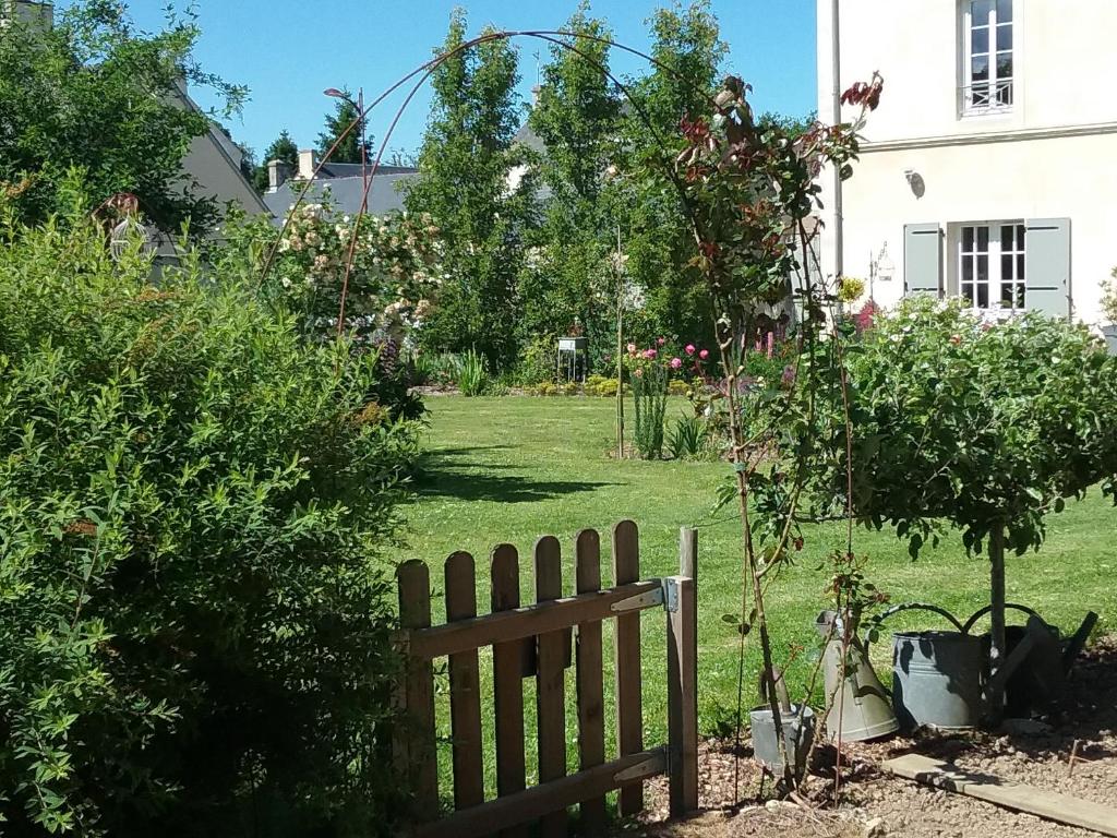 B&B / Chambre d'hôtes Chambre d'hôte le 18-20 18-20 rue W. K. Ferguson, 14400 Saint-Martin-des-Entrées