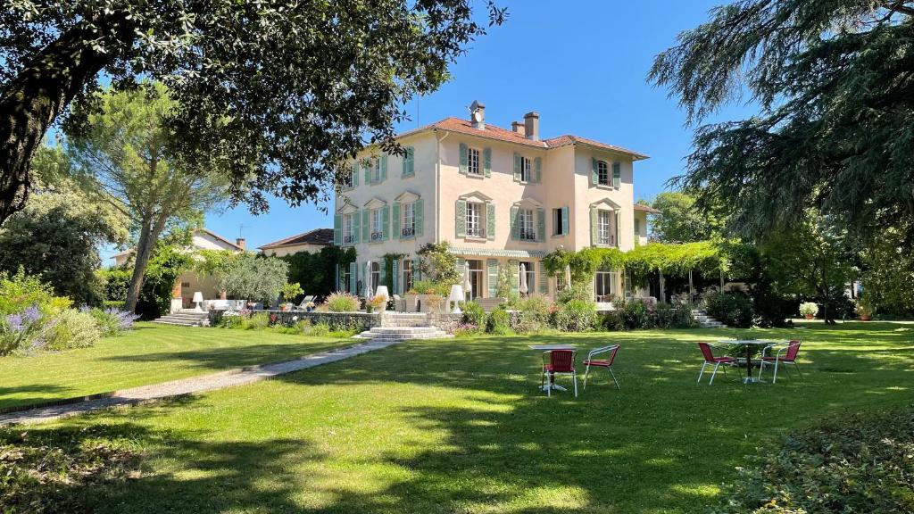 Maison d'hôtes Chambre d'hôtes \ 20 Rue de la Tuilerie, 81290 Labruguière