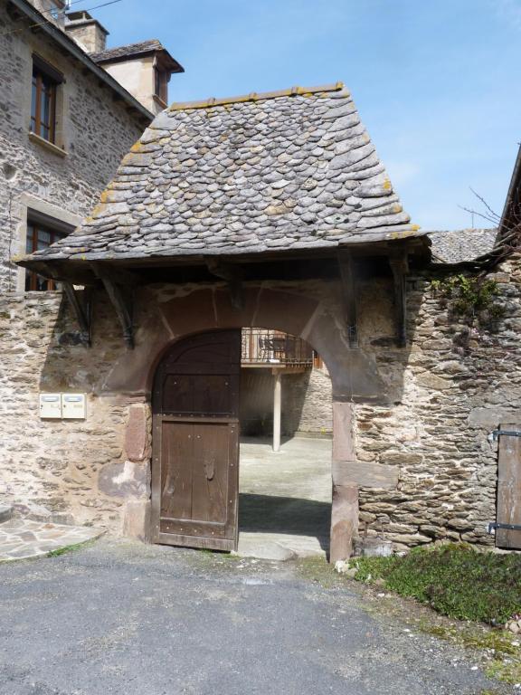 Maison de vacances chambre d'hôtes Cadravals Belcastel Aveyron CADRAVALS ., 12390 Belcastel