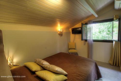 B&B / Chambre d'hôtes Chambre d'hôtes couvent d'Alando Face au couvent Alando