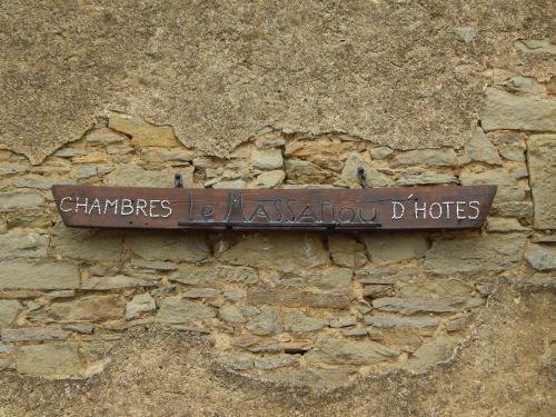B&B / Chambre d'hôtes Chambre d'Hôtes le massanous 15 avenue d'aigues vives Laure-Minervois