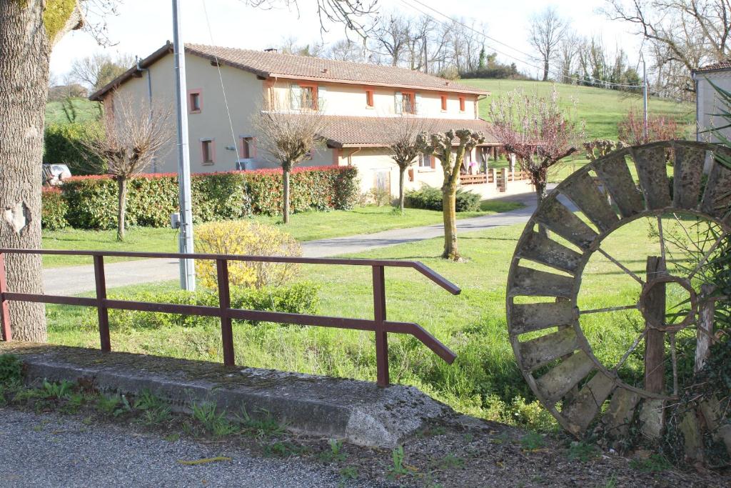 B&B / Chambre d'hôtes Chambre d'Hôtes Le Moulin d'Encor Au Moulin d'Encor, 32130 Seysses-Savès