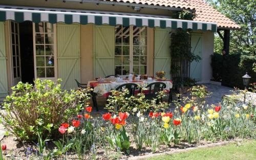 Chambre d'Hôtes Les Chênes Chaptelat france