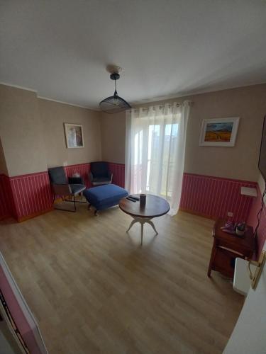 B&B / Chambre d'hôtes Chambre d'hôtes Saumur-Champigny 2 personnes 118 Rue Porte Saint-Jean Montreuil-Bellay