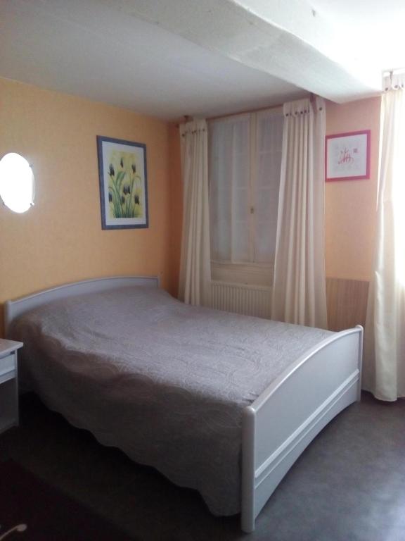 Séjour chez l'habitant Chambre dans le centre historique 24 Rue Paul Clemencin, 27500 Pont-Audemer