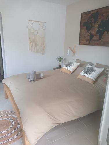 B&B / Chambre d'hôtes Chambre de 20m2 totalement indépendante 358 Grand-Rue de Cantarel Cannes-et-Clairan