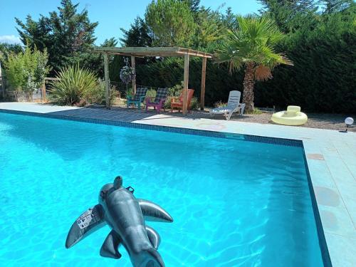 B&B / Chambre d'hôtes Chambre de charme avec piscine dans la campagne de Rognes 800 Chemin Font du Vabre Rognes