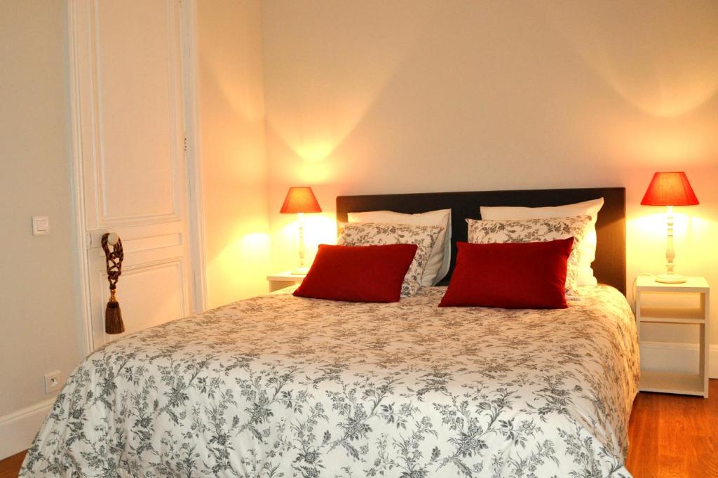 B&B / Chambre d'hôtes Chambre De Flore 14 rue Carnot, 78000 Versailles