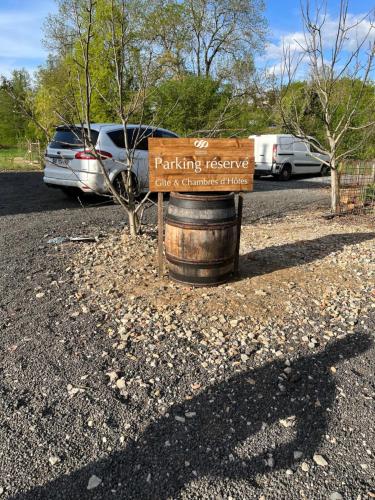 Séjour chez l'habitant Chambre double indépendante NATURALE au sein du domaine PASSELOUP 122 Chemin du Merloup Liergues