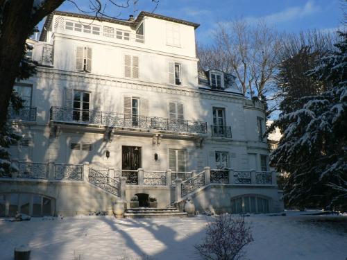 B&B / Chambre d'hôtes Chambre Eugénie 8, Avenue Eugénie Saint-Cloud