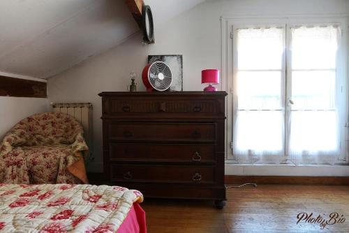 Chambre paisible dans maison calme, métro Roseraie Toulouse france