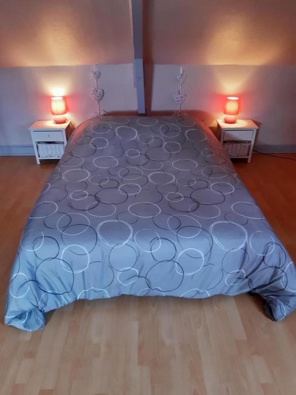 Séjour chez l'habitant Chambre spacieuse dans maison au calme 70 Rue Mozart, 19600 La Roche