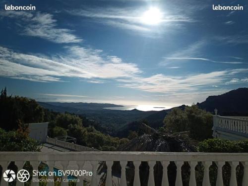 CHAMBRE VUE FEERIQUE PANORAMIQUE CALME Fréjus france