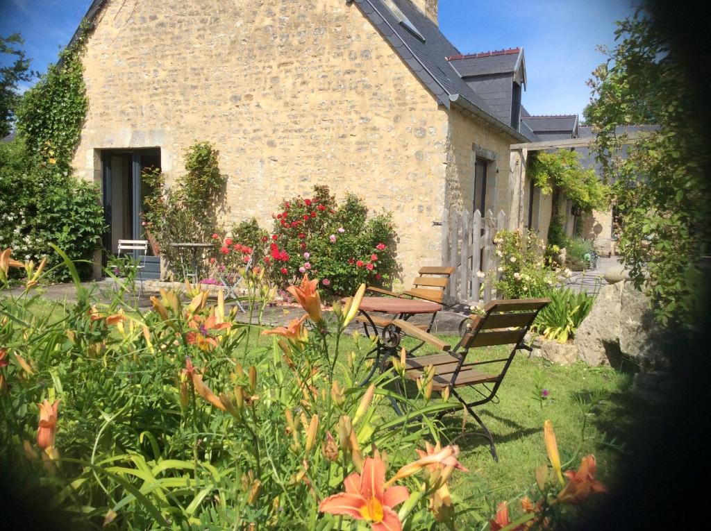 Séjour chez l'habitant Chambres d'hôtes de charme Le Verdier, 50480 Audouville-la-Hubert