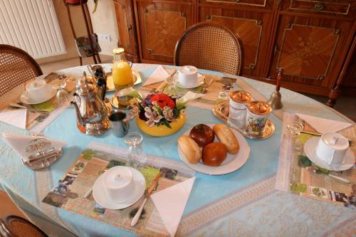 B&B / Chambre d'hôtes Chambres d'hôtes de Lunel 10 Lunel Tresboeuf