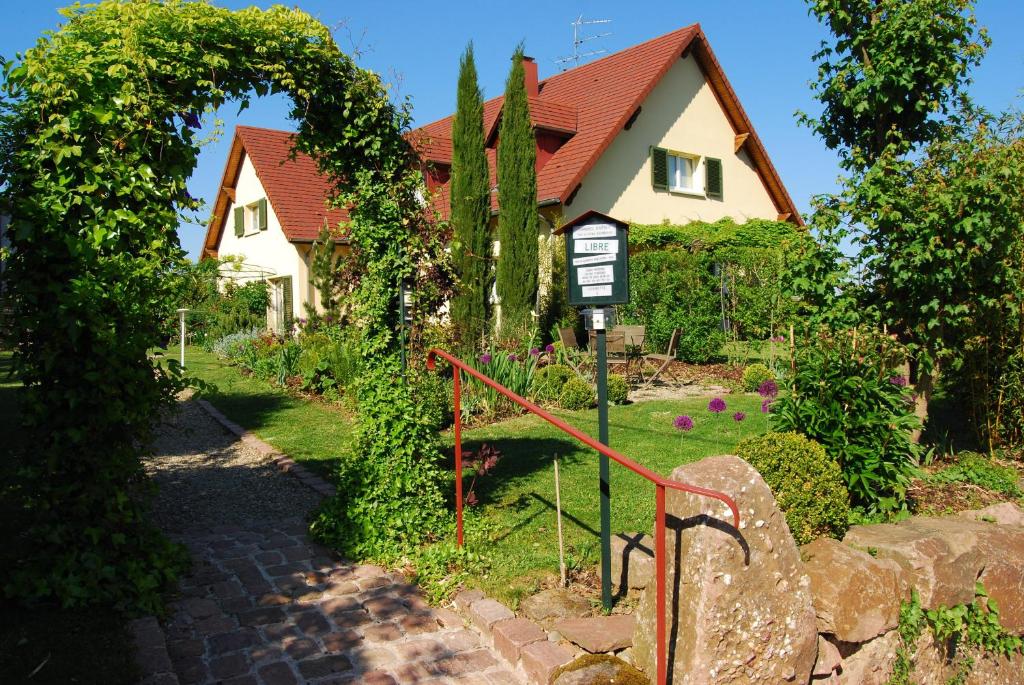 B&B / Chambre d'hôtes Chambres d'hôtes Gilles Schneider 10 rue du Hagueneck, 68420 Husseren-les-Châteaux