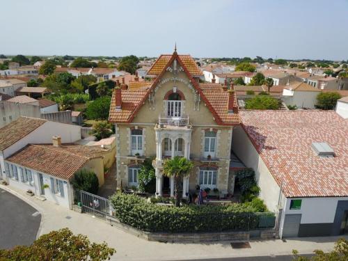 Maison d'hôtes Chambres d'Hôtes L'Insulaire 8, rue Ernest Maurisset Saint-Denis-dʼOléron