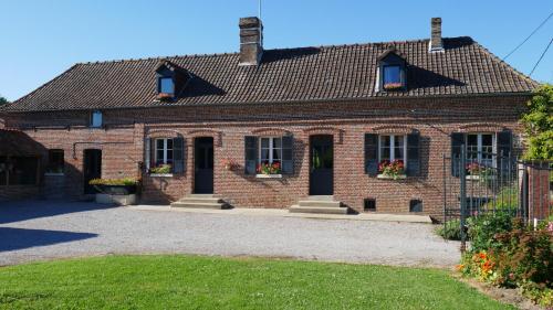 B&B / Chambre d'hôtes Chambres d'hôtes La Ferme du Scardon 121 rue du Scardon Neufmoulin
