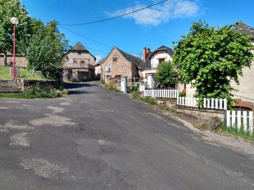 Maison d'hôtes Chambres d'hôtes La Fontaine 15 chemin calmont Espalion