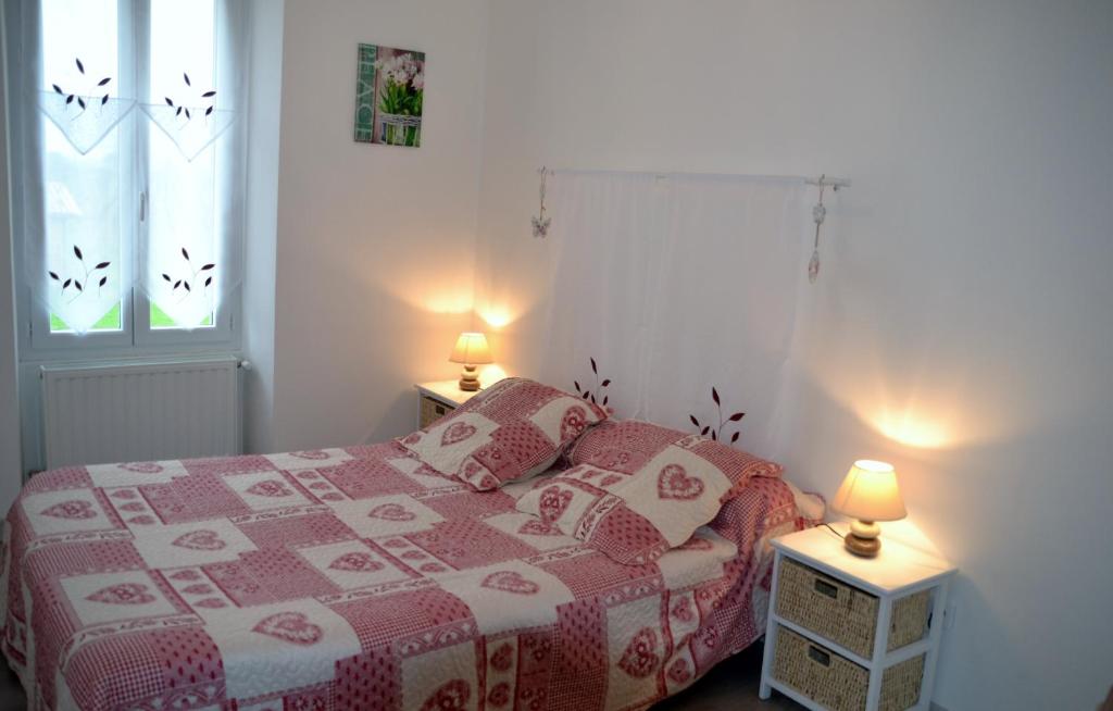 B&B / Chambre d'hôtes Chambres d'Hôtes La Prévôté 4 bis La Prévôté, 33240 Périssac