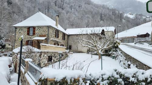 B&B / Chambre d'hôtes Chambres d'hôtes Les Marmottes maison Les Marmottes Quartier Hougarou Arbéost