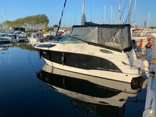 Bateau-hôtel Chamerops Esplanade Eric Tabarly Ouistreham